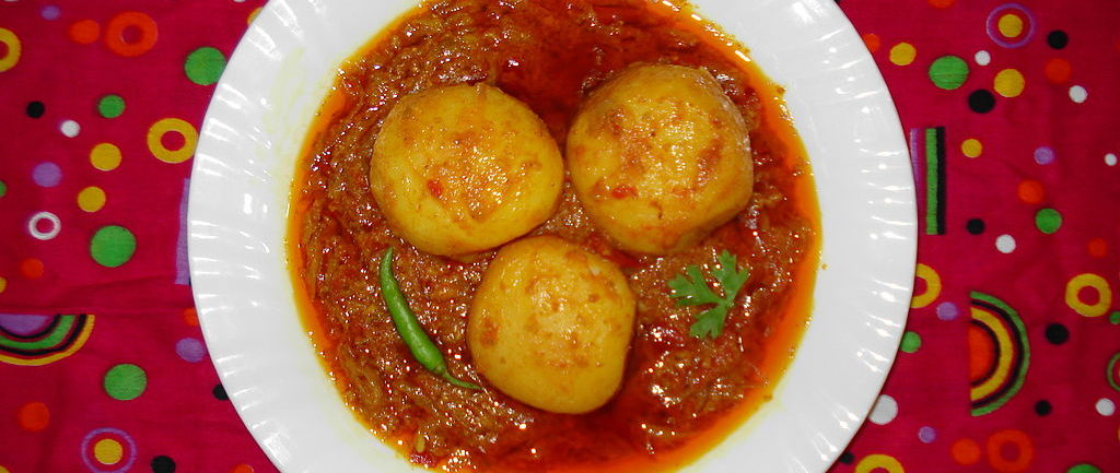 Assiette de dum aloo